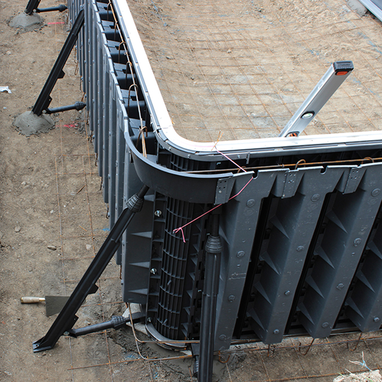 Système de piscine construction massive modulaire
